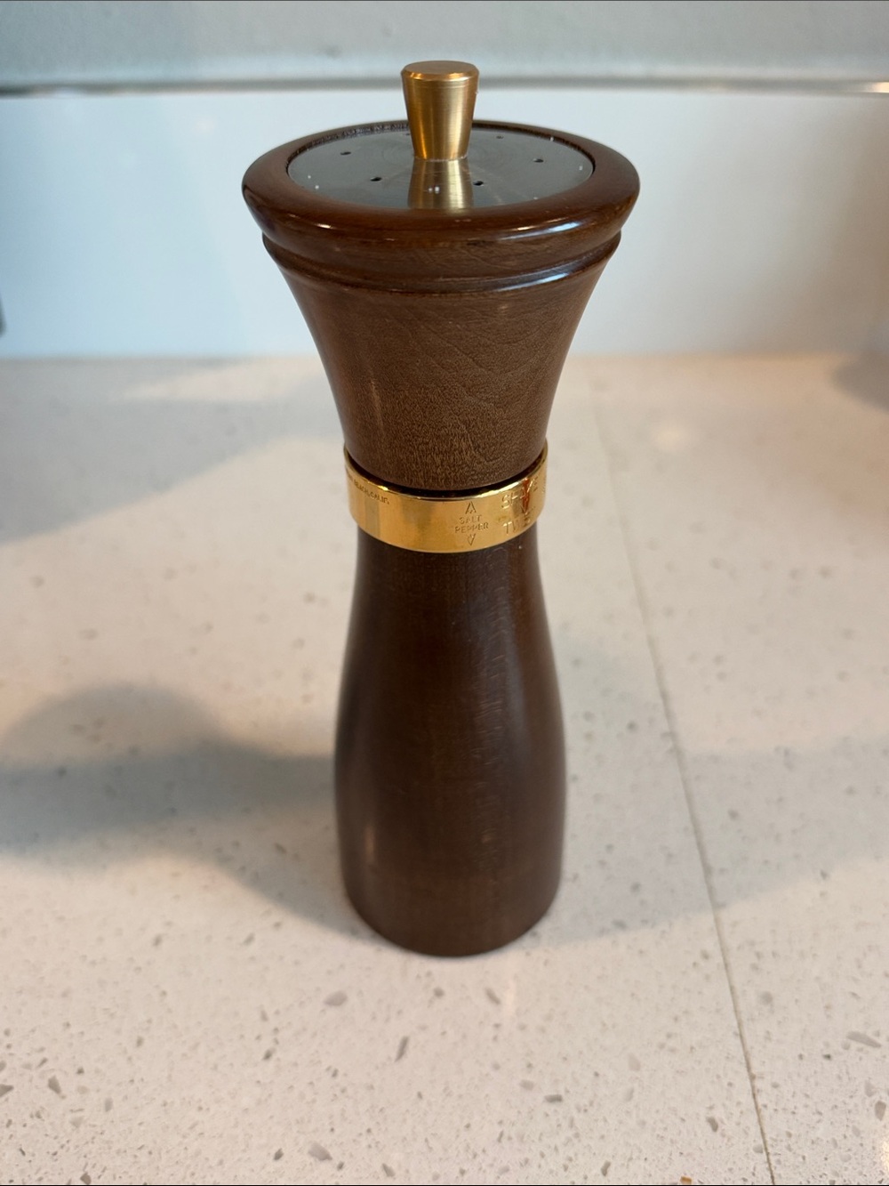 MCM William Bounds Shake & Twist Wooden Pepper Mill Salt Shaker